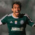 Palmeiras vence o Figueirense com gol de Valdívia e vira o lider da Série B do Brasileirão 2013