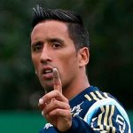 Lucas Barrios nega sua volta ao Colo Colo
